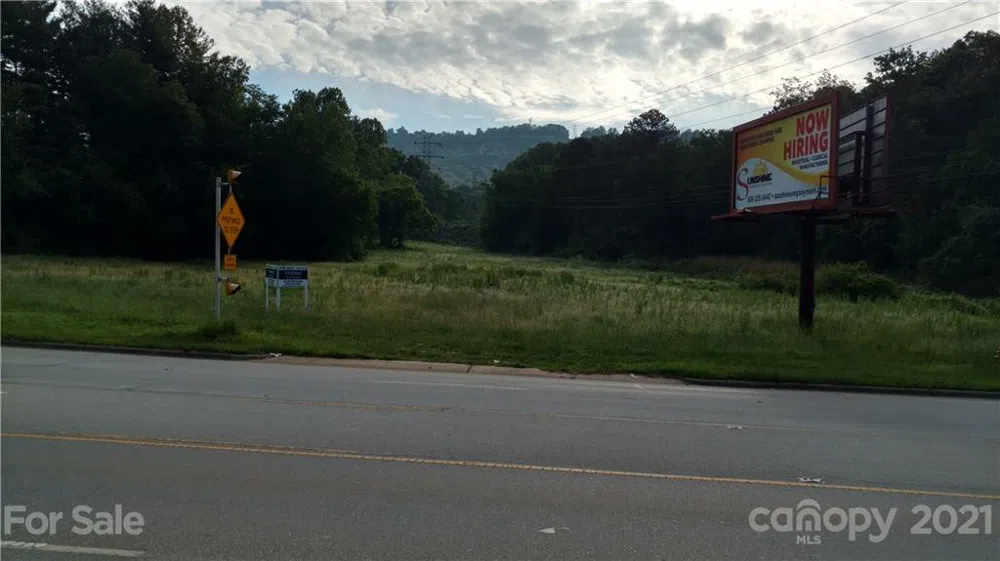 99999 Hendersonville Road Arden, NC 28704