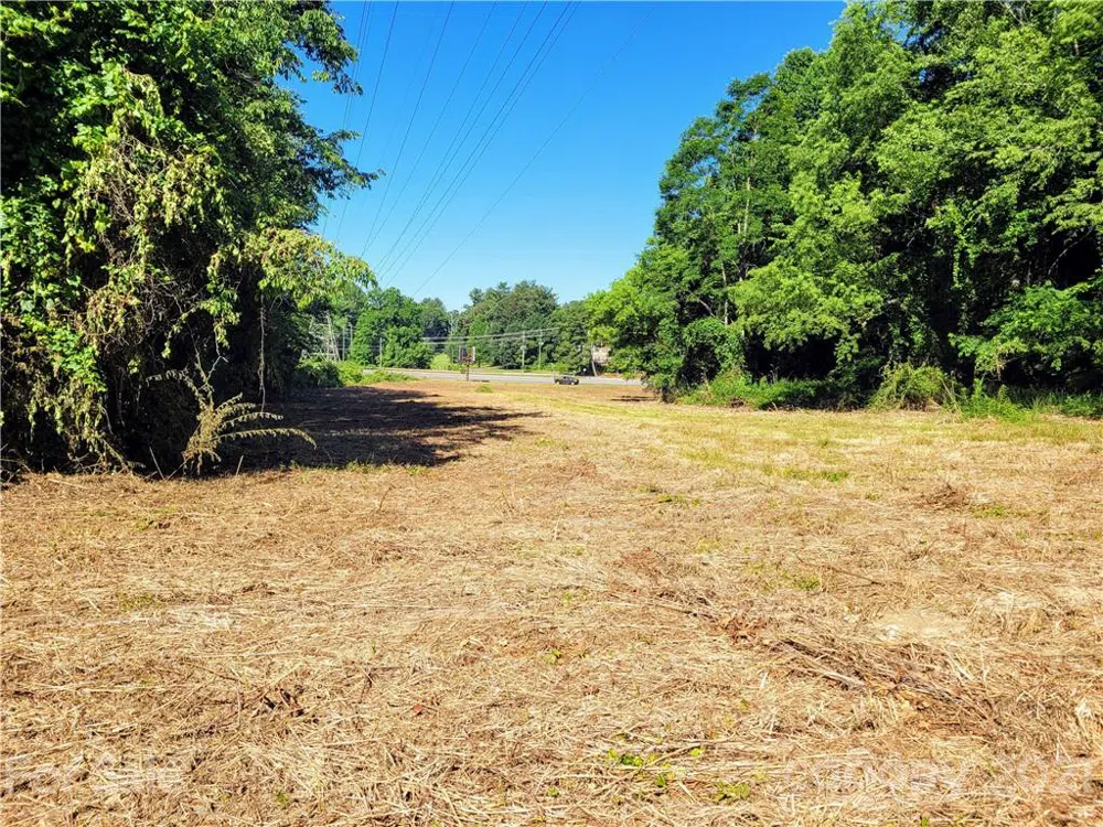 99999 Hendersonville Road Arden, NC 28704