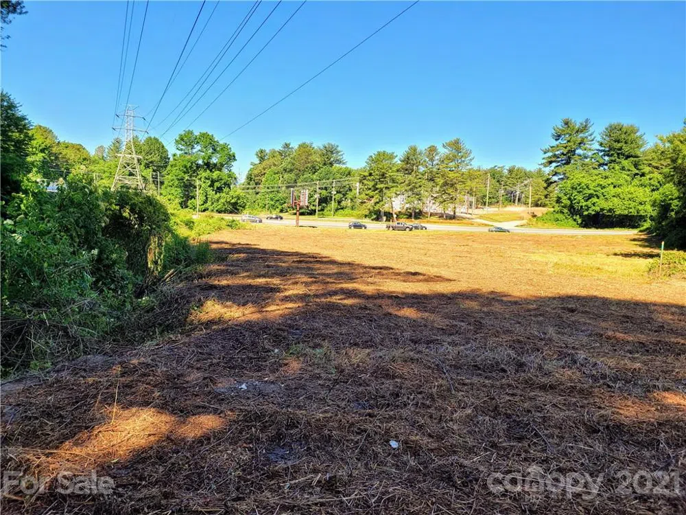 99999 Hendersonville Road Arden, NC 28704