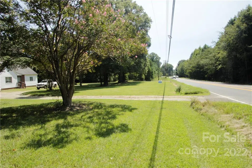 10003 Idlewild Road Matthews, NC 28105