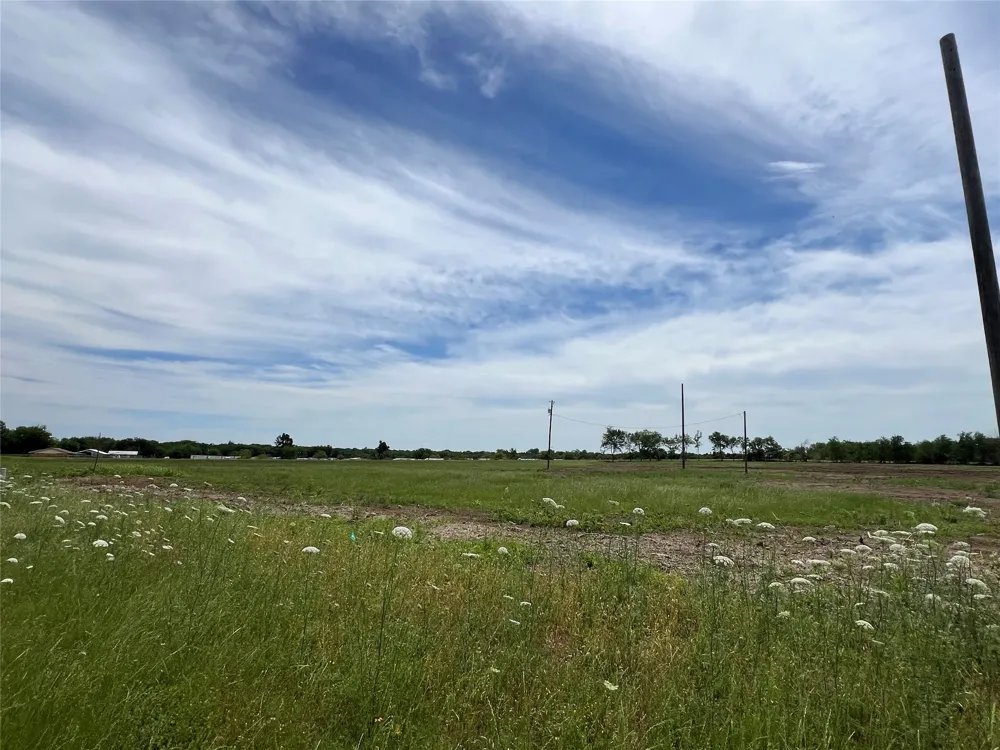 2122 Main Street Sulphur Springs, TX 75482