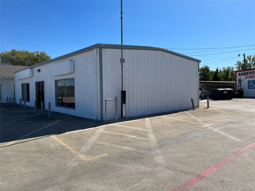 710 E Interstate 30 #B Garland, TX 75043