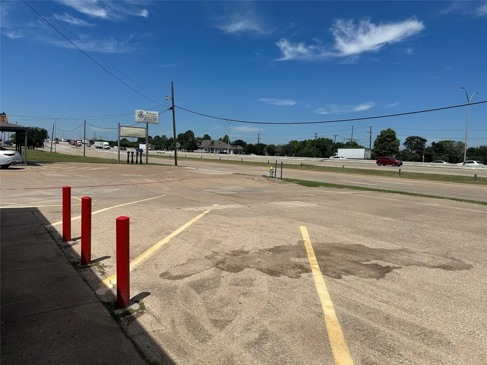 710 E Interstate 30 #B Garland, TX 75043