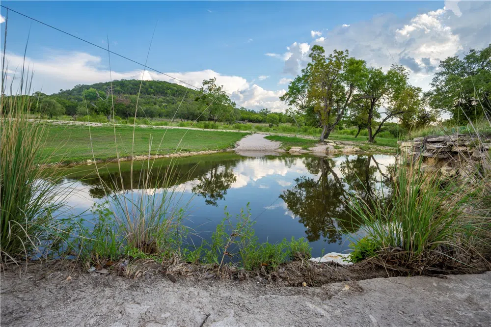 901 High Mountain Road Burnet, TX 78611