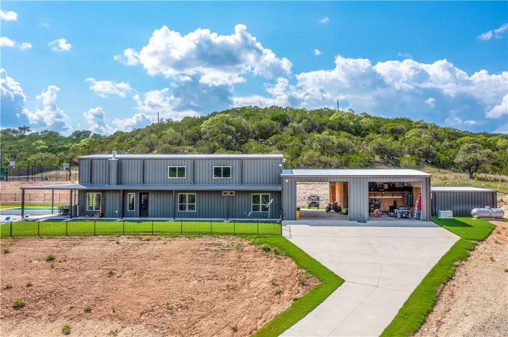 901 High Mountain Road Burnet, TX 78611