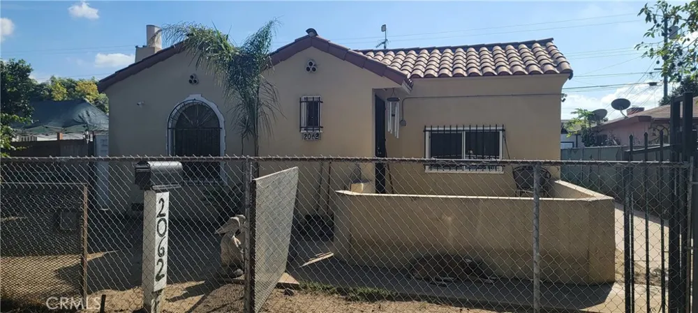 2062 E Hatchway Street Compton, CA 90222