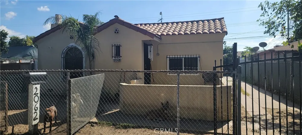 2062 E Hatchway Street Compton, CA 90222