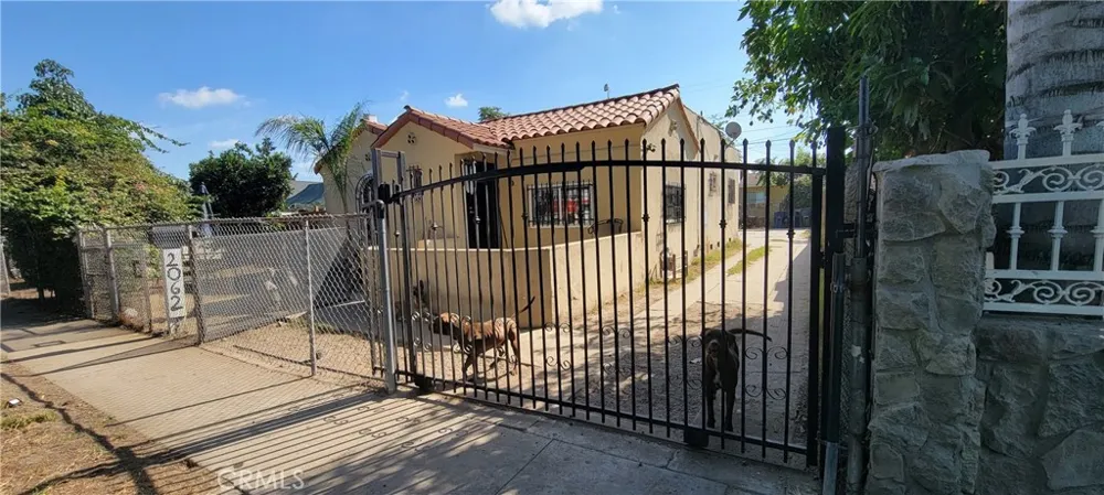 2062 E Hatchway Street Compton, CA 90222