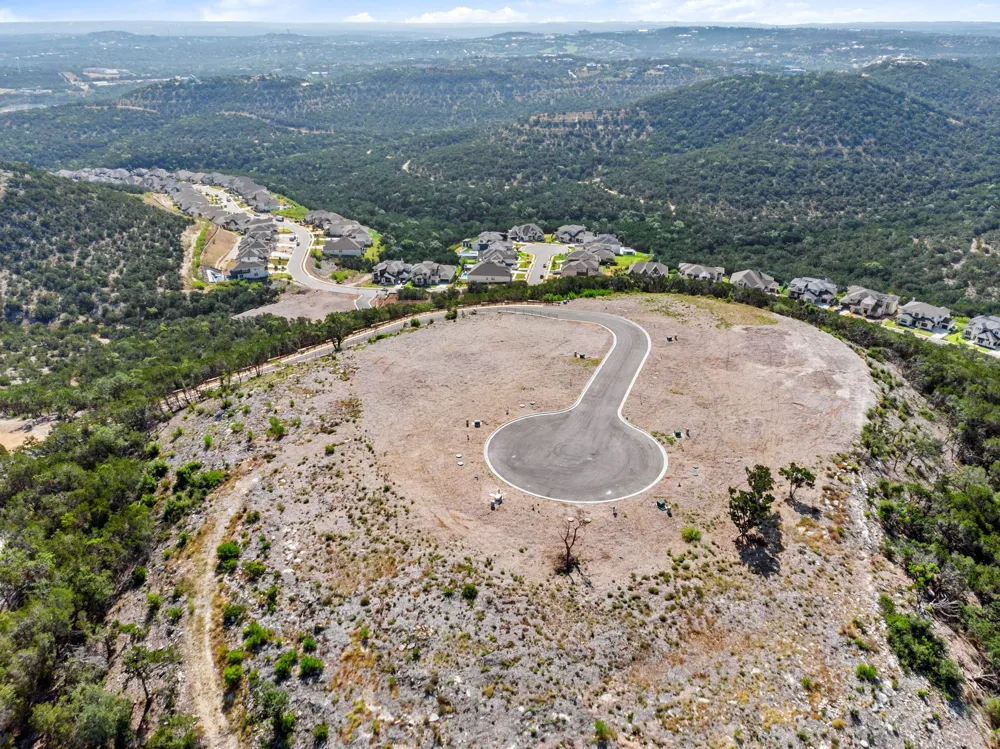 106 Montana Del Oro Way Spicewood, TX 78669