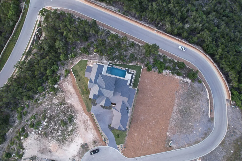 106 Montana Del Oro Way Spicewood, TX 78669