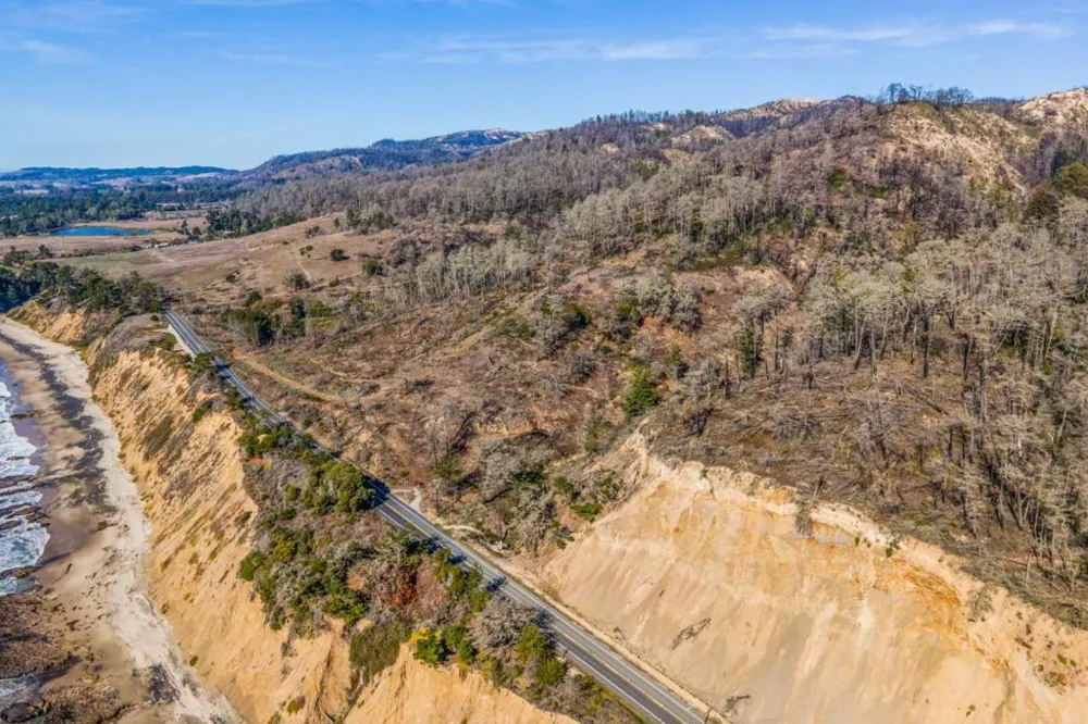 3744 Hwy 1 Davenport, CA 95017