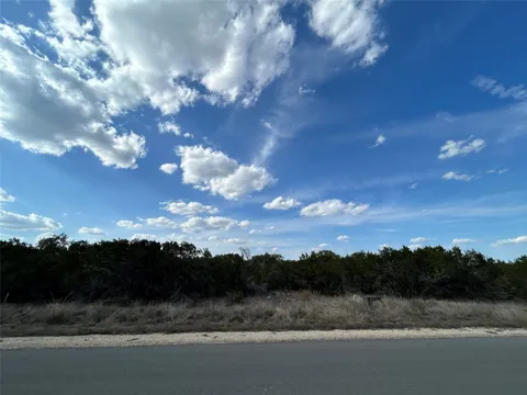Pristine Trl/Pkwy