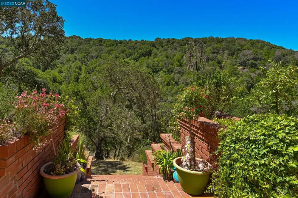 5433 Alhambra Valley Rd Martinez, CA 94553