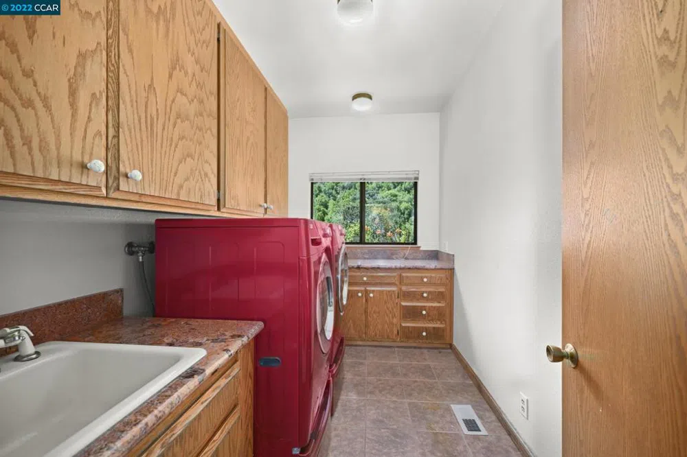 5433 Alhambra Valley Rd Martinez, CA 94553