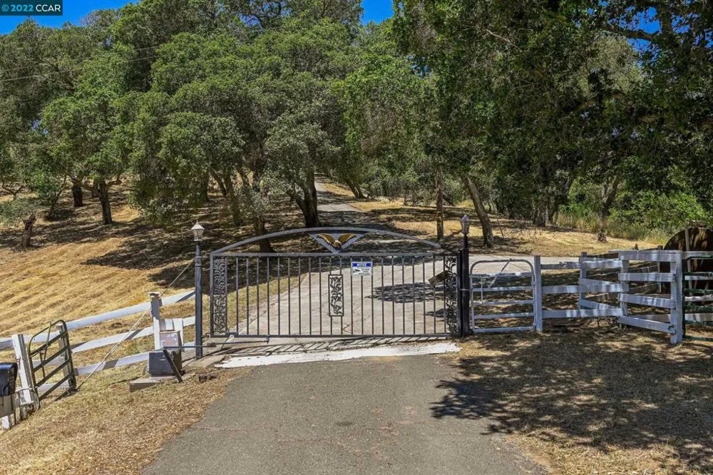 5433 Alhambra Valley Rd Martinez, CA 94553
