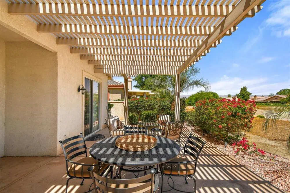 49580 Wayne Street Indio, CA 92201