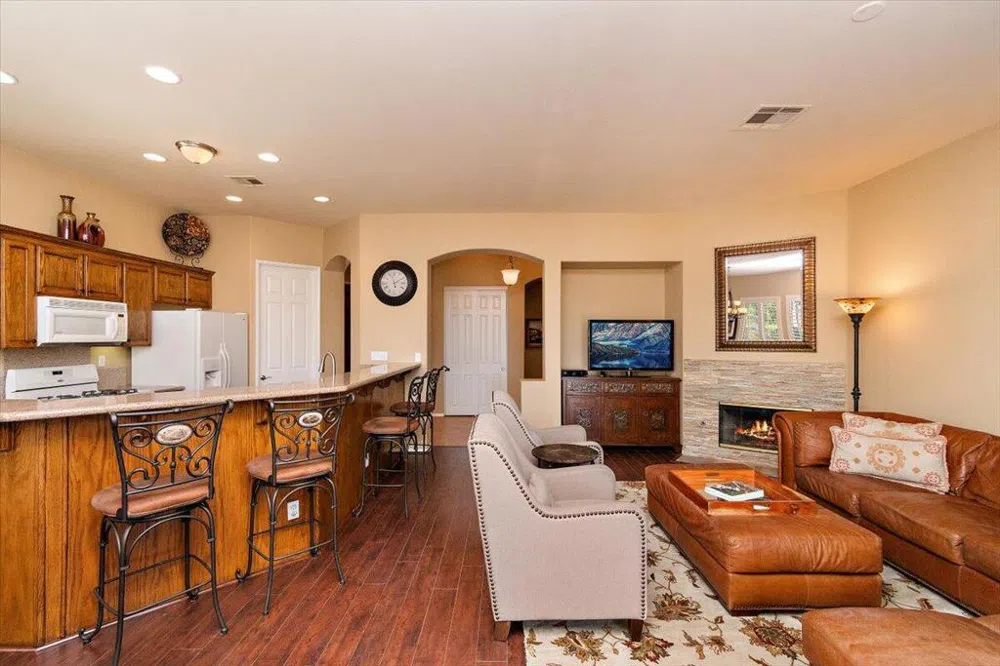 49580 Wayne Street Indio, CA 92201