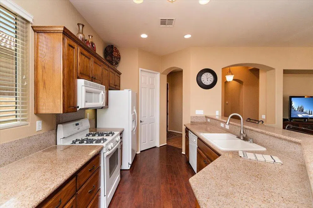 49580 Wayne Street Indio, CA 92201