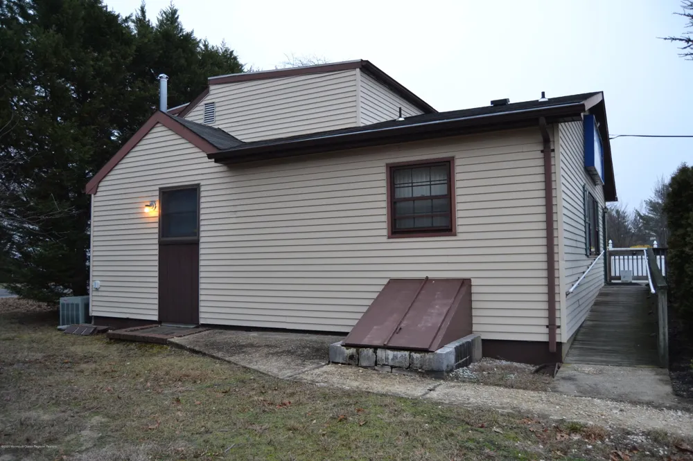 3701 Us Highway 9 Howell, NJ 07731