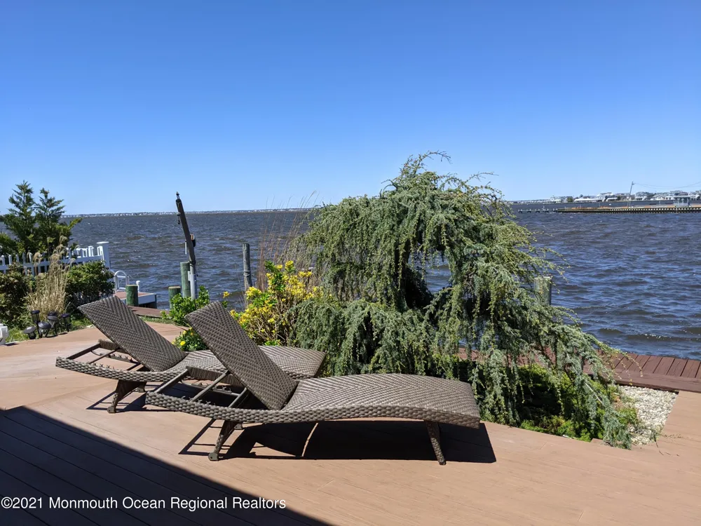 289 Monterey Circle Lavallette, NJ 08735