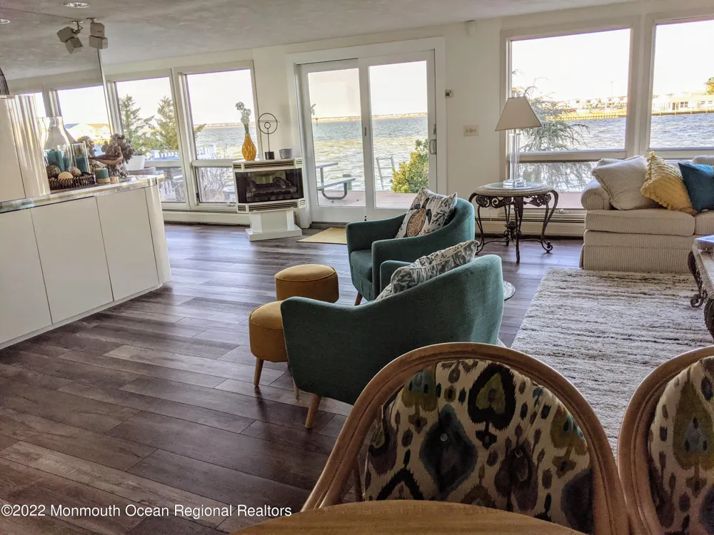289 Monterey Circle Lavallette, NJ 08735