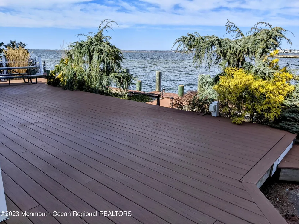 289 Monterey Circle Lavallette, NJ 08735
