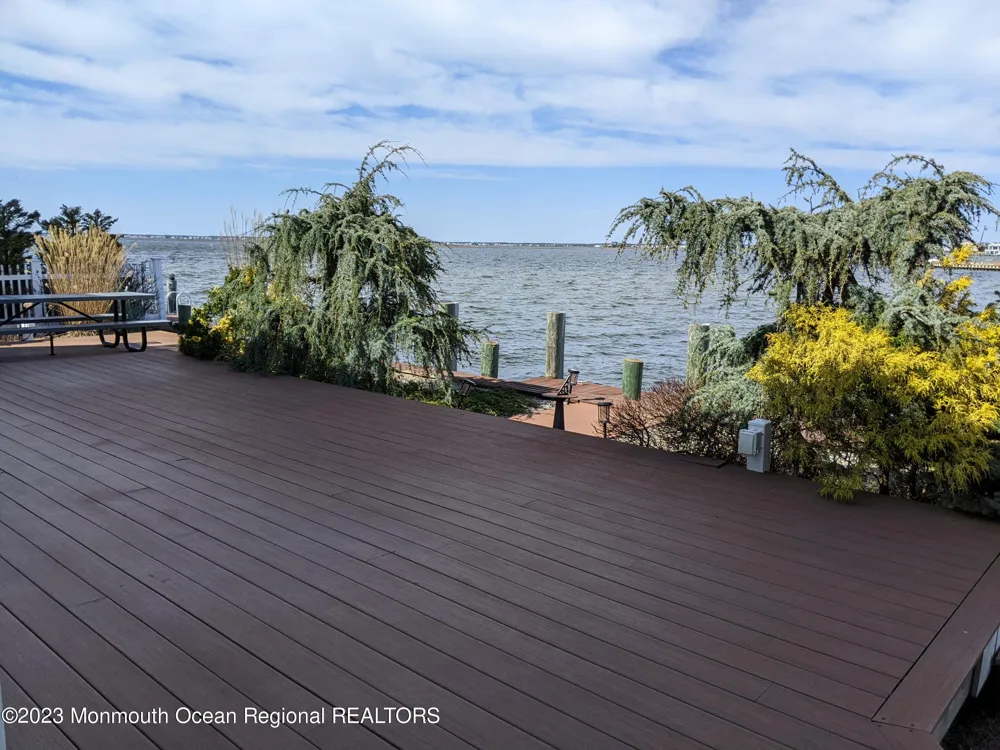 289 Monterey Circle Lavallette, NJ 08735