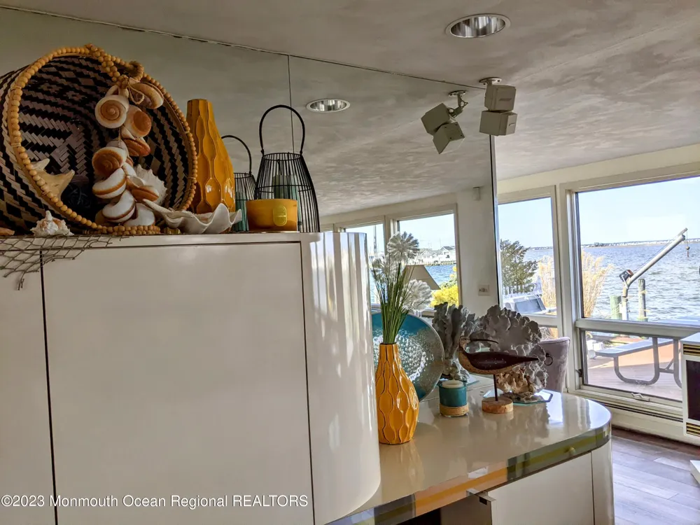 289 Monterey Circle Lavallette, NJ 08735