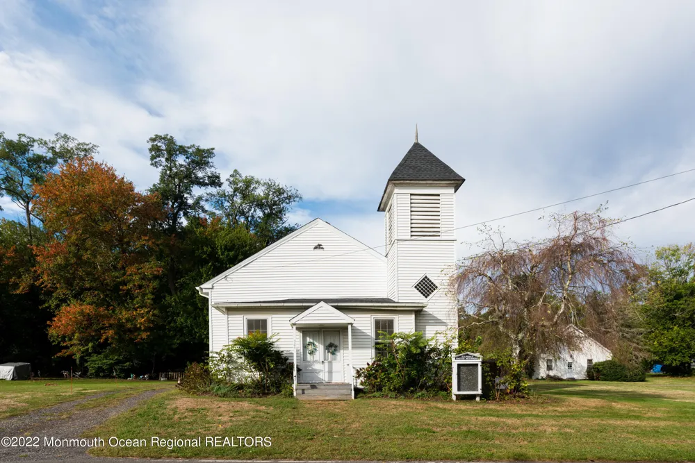 926 Province Line Road