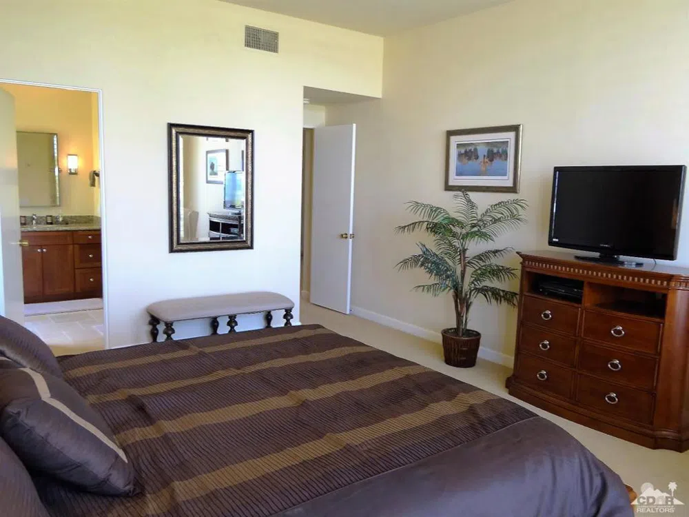 47128 El Menara Circle Palm Desert, CA 92260
