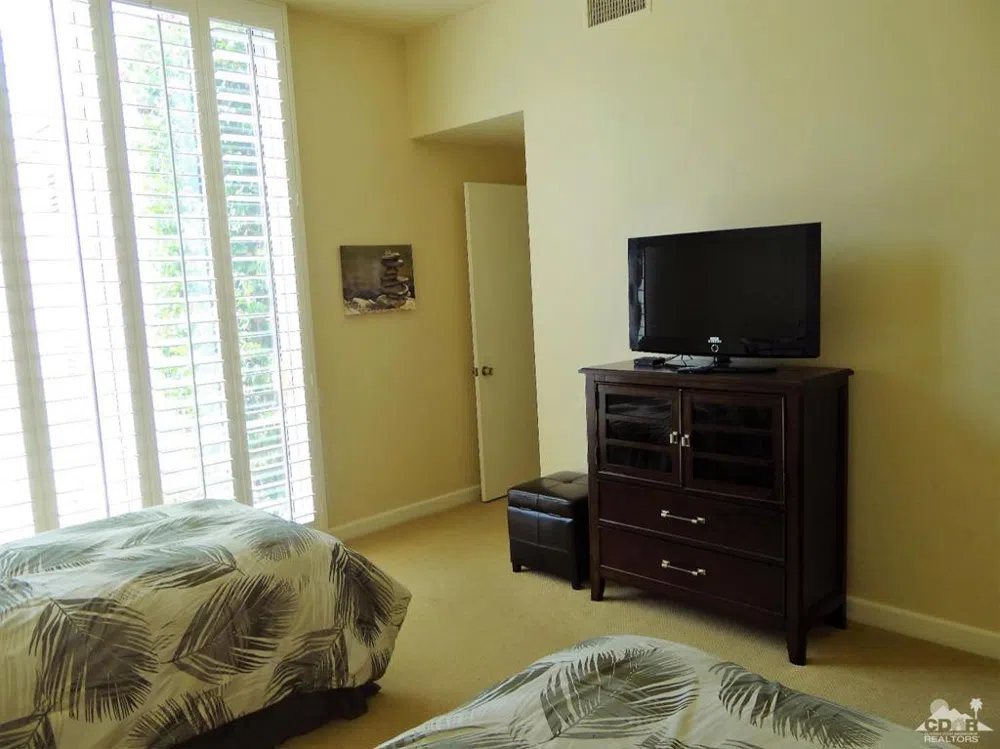 47128 El Menara Circle Palm Desert, CA 92260