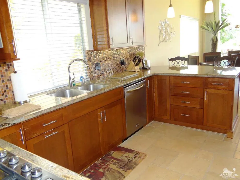 47128 El Menara Circle Palm Desert, CA 92260