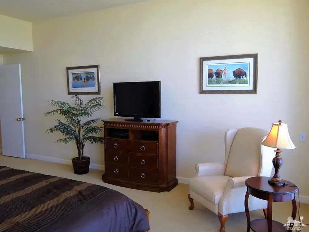 47128 El Menara Circle Palm Desert, CA 92260