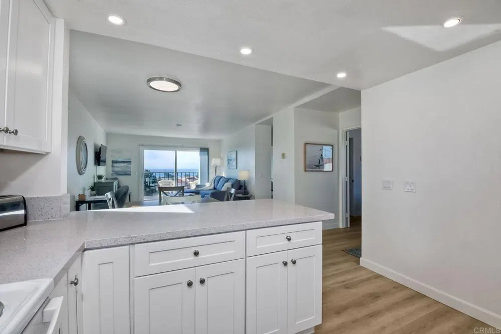 6675 Paseo Del Norte #B Carlsbad, CA 92011