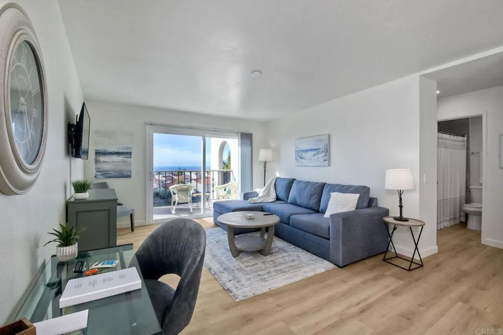 6675 Paseo Del Norte #B Carlsbad, CA 92011