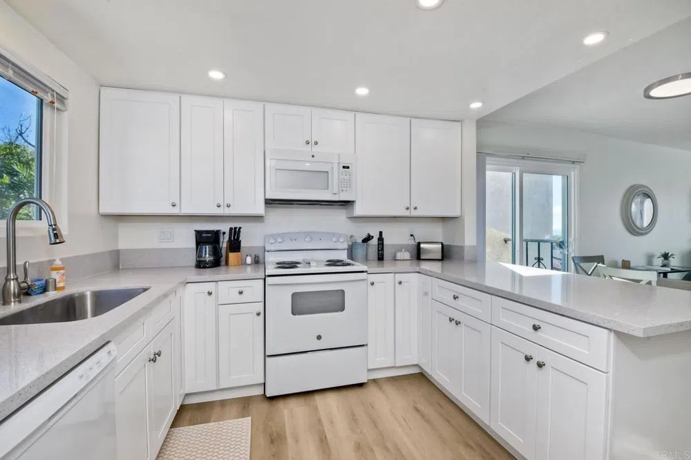 6675 Paseo Del Norte #B Carlsbad, CA 92011