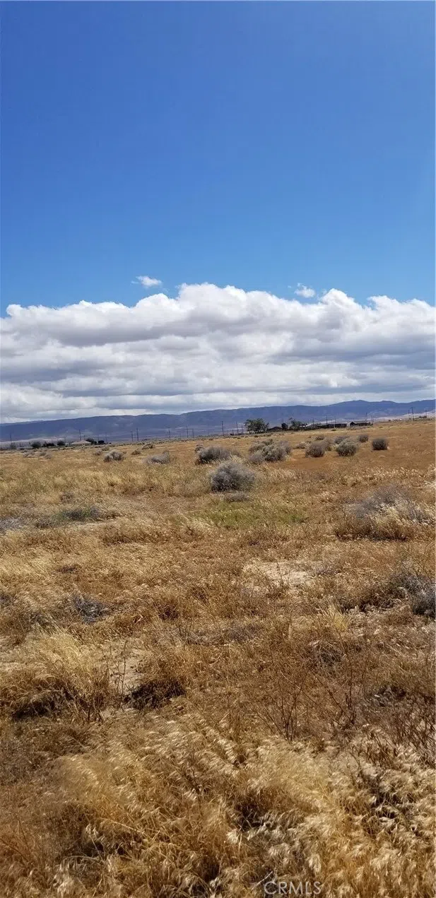 Vac/Vic Avenue F8/75 Stw Lancaster, CA 93536