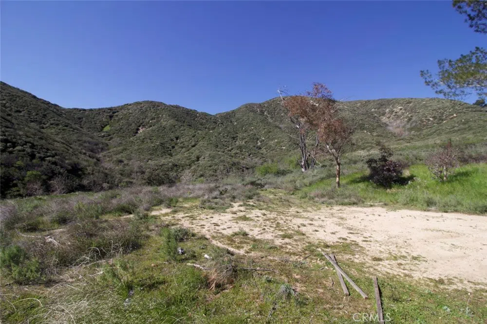 2210 Bailey Canyon Road Devore, CA 92407