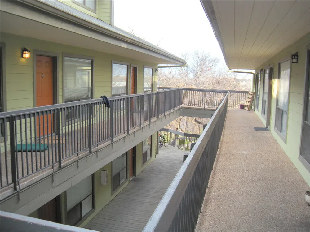 908 Poplar Street #207 Austin, TX 78705
