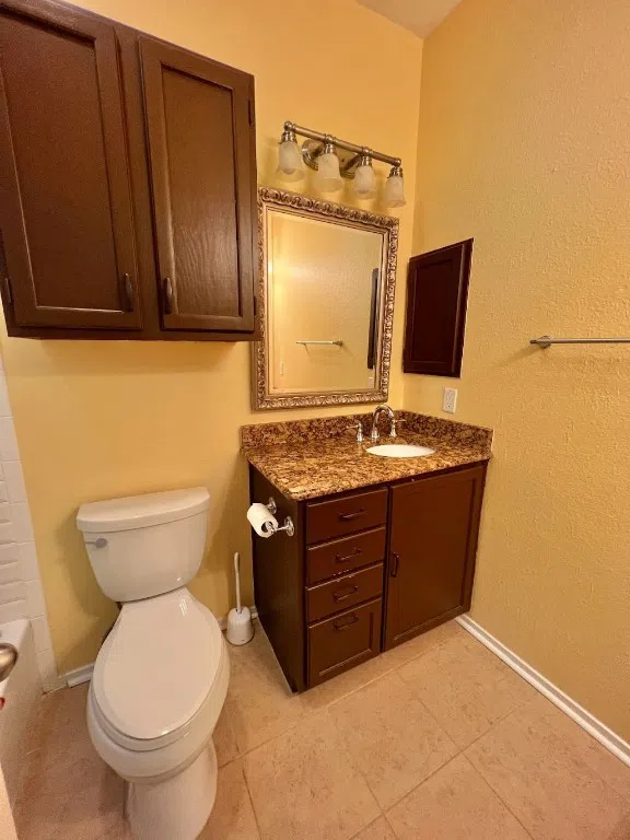 908 Poplar Street #207 Austin, TX 78705