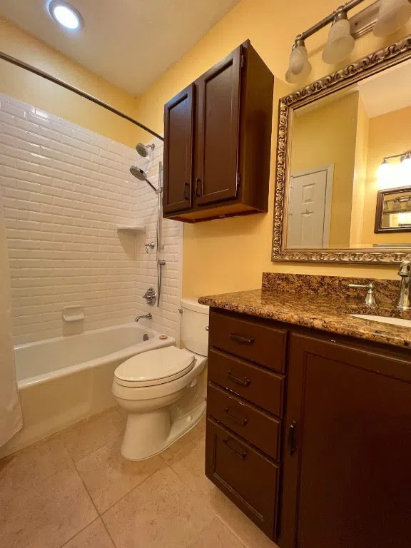 908 Poplar Street #207 Austin, TX 78705