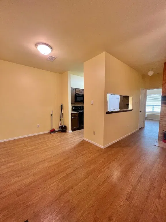 908 Poplar Street #207 Austin, TX 78705