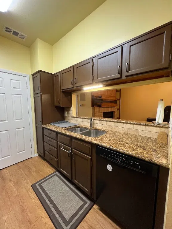 908 Poplar Street #207 Austin, TX 78705