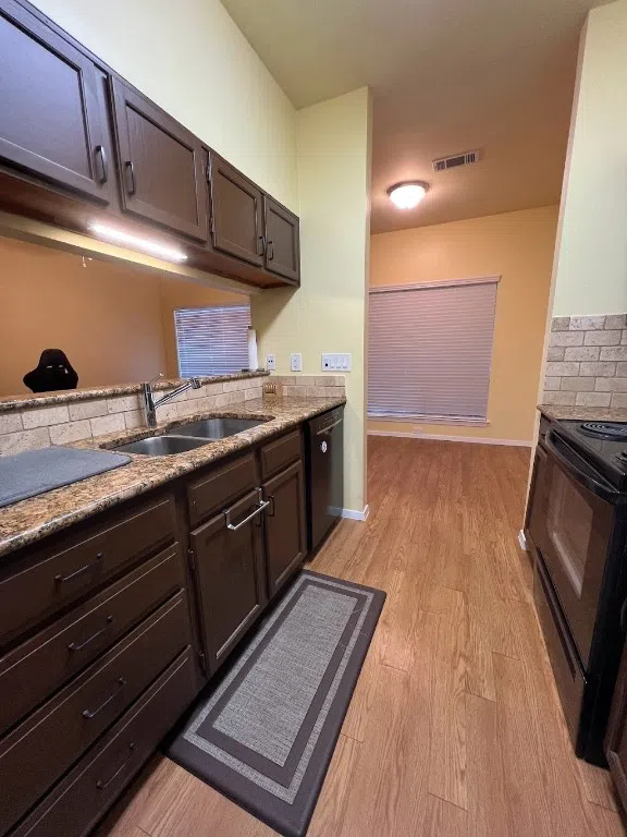 908 Poplar Street #207 Austin, TX 78705