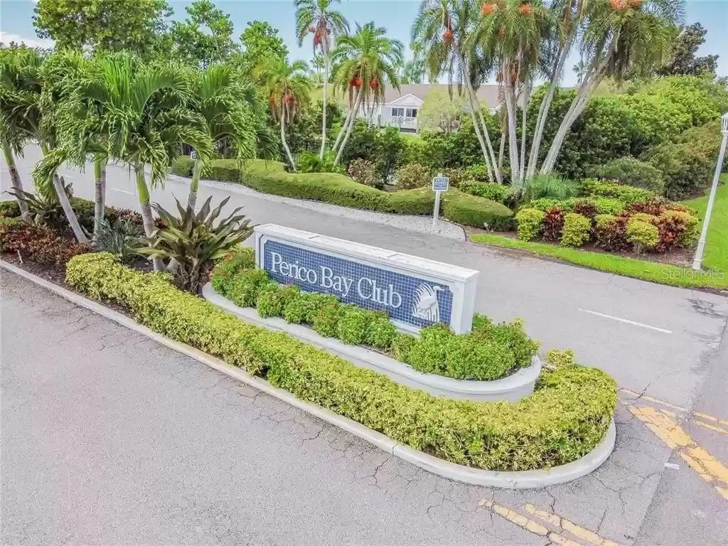 502 SANDERLING CIRCLE Bradenton, FL 34209
