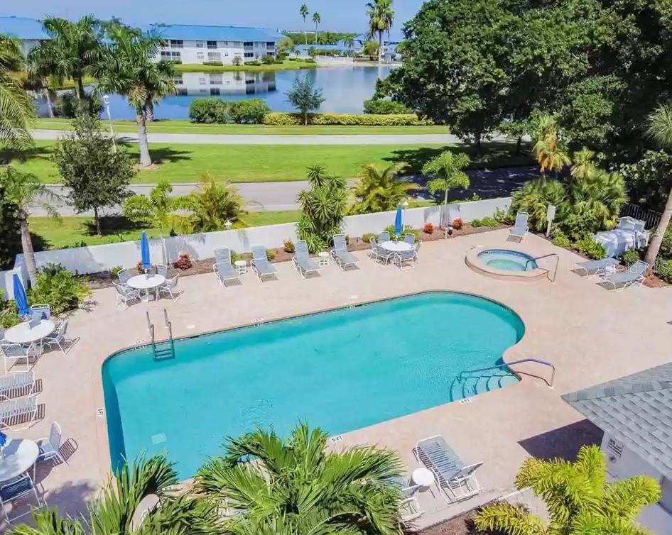 502 SANDERLING CIRCLE Bradenton, FL 34209