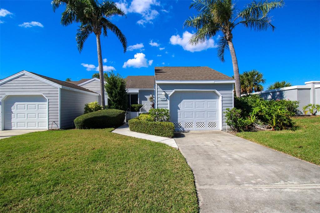 502 SANDERLING CIRCLE Bradenton, FL 34209