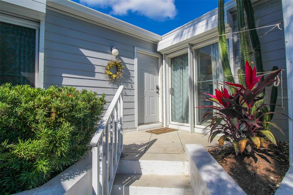 502 SANDERLING CIRCLE Bradenton, FL 34209
