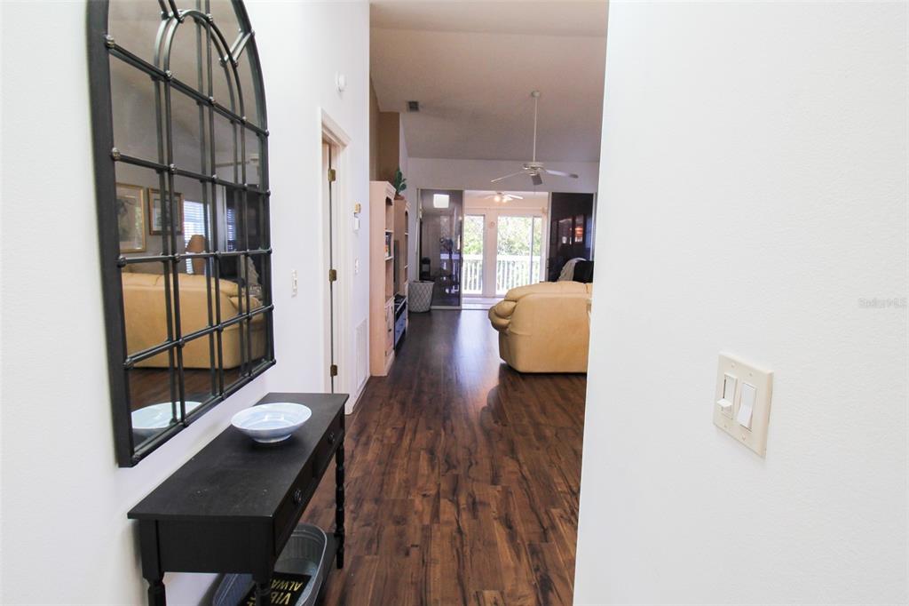 502 SANDERLING CIRCLE Bradenton, FL 34209