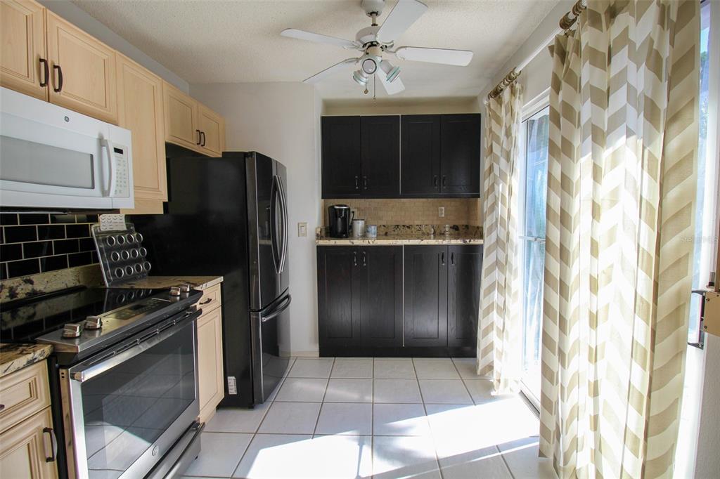 502 SANDERLING CIRCLE Bradenton, FL 34209